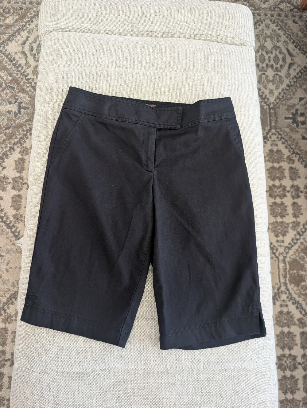 Tribella Petite Black Cotton Stretch Tailored Walking Shorts Size 4